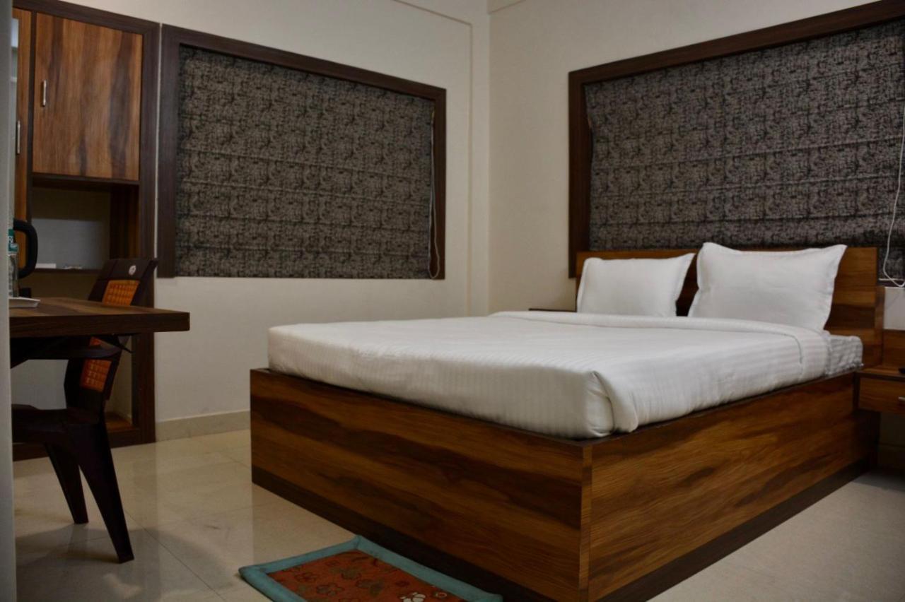 Hotel Royal Residency Calcutta  Esterno foto
