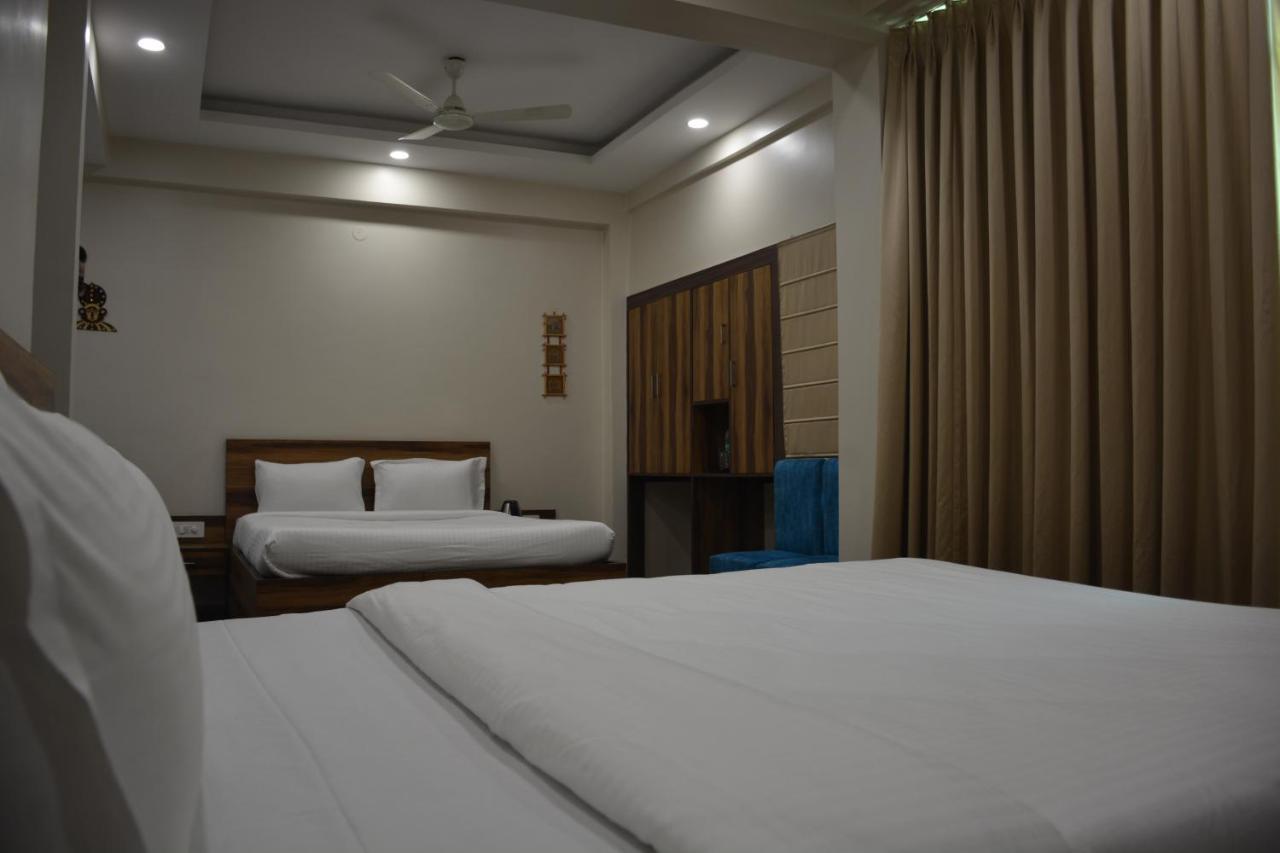 Hotel Royal Residency Calcutta  Esterno foto